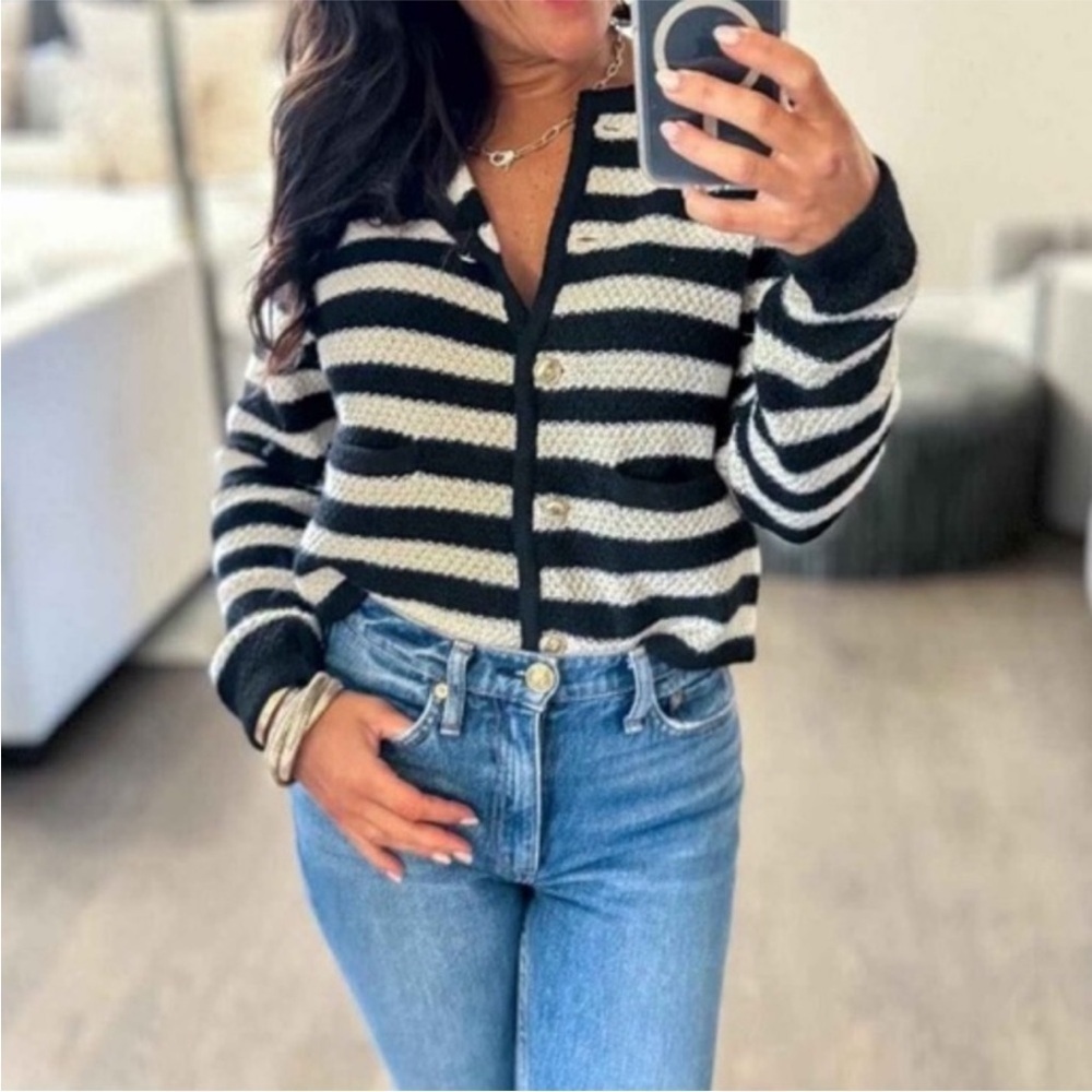 a new day Black and Cream Striped Cardigan Boxy Boucle Medium EUC